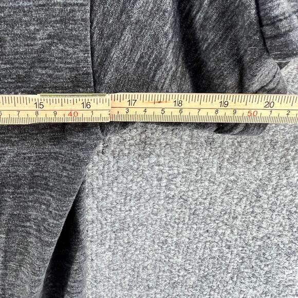 Ford Mustang Shirt Mens Medium Gray Short Sleeve Logo Cars Crew Neck - Picture 9 of 10